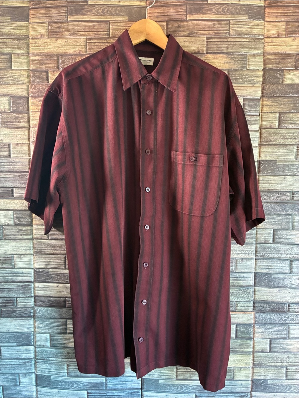 EUC LT Men's Short Sleeve Stripe Button-Up Shirt - Burgundy